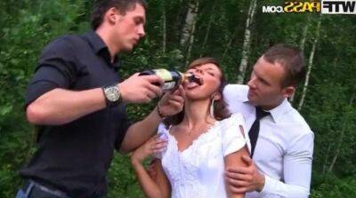 Outdoor hard core after the wedding - Russia on lovepornstars.com